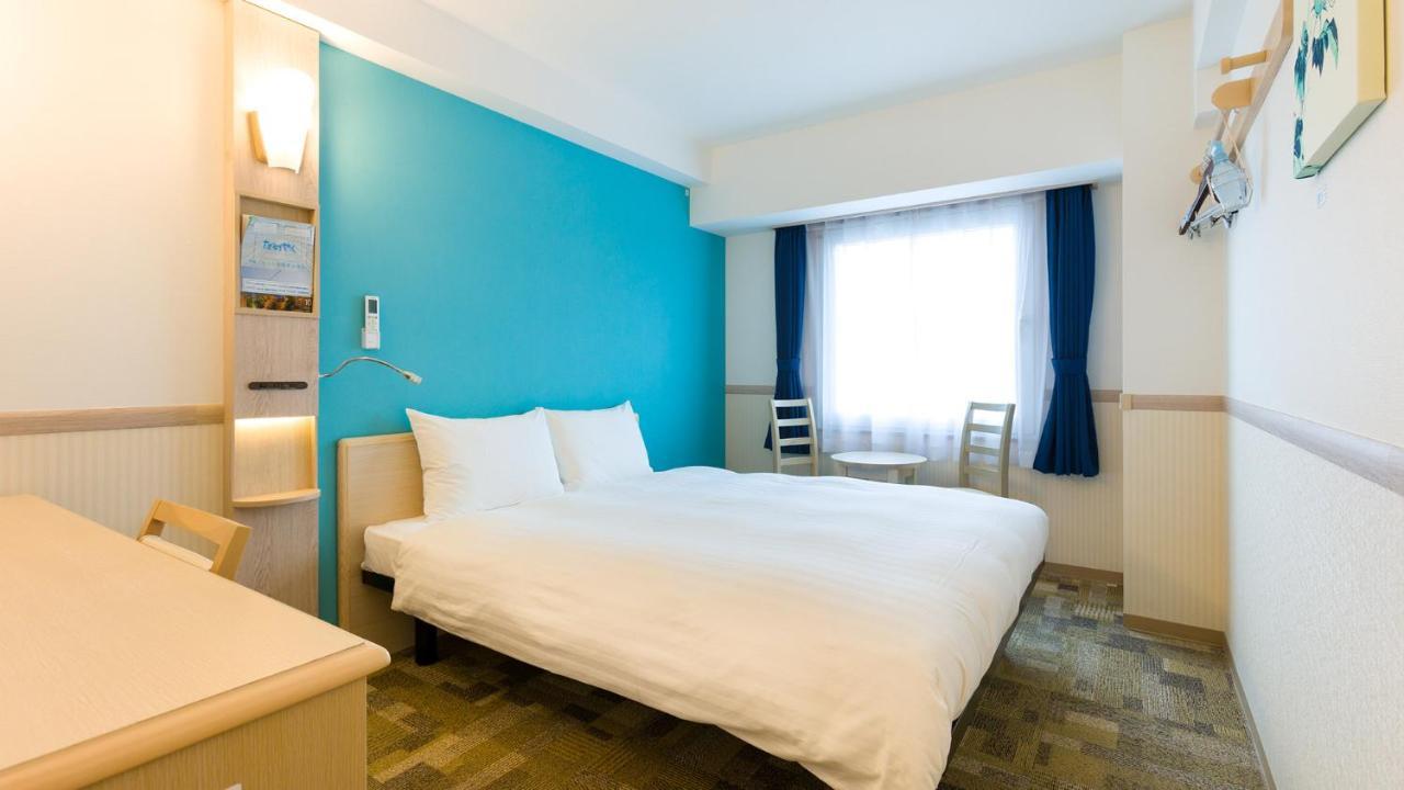 Toyoko Inn Ebina Eki Higashi Guchi Exterior photo